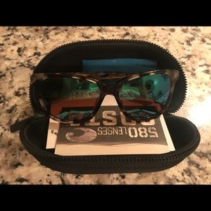 Brand new women’s costas. New release!!!